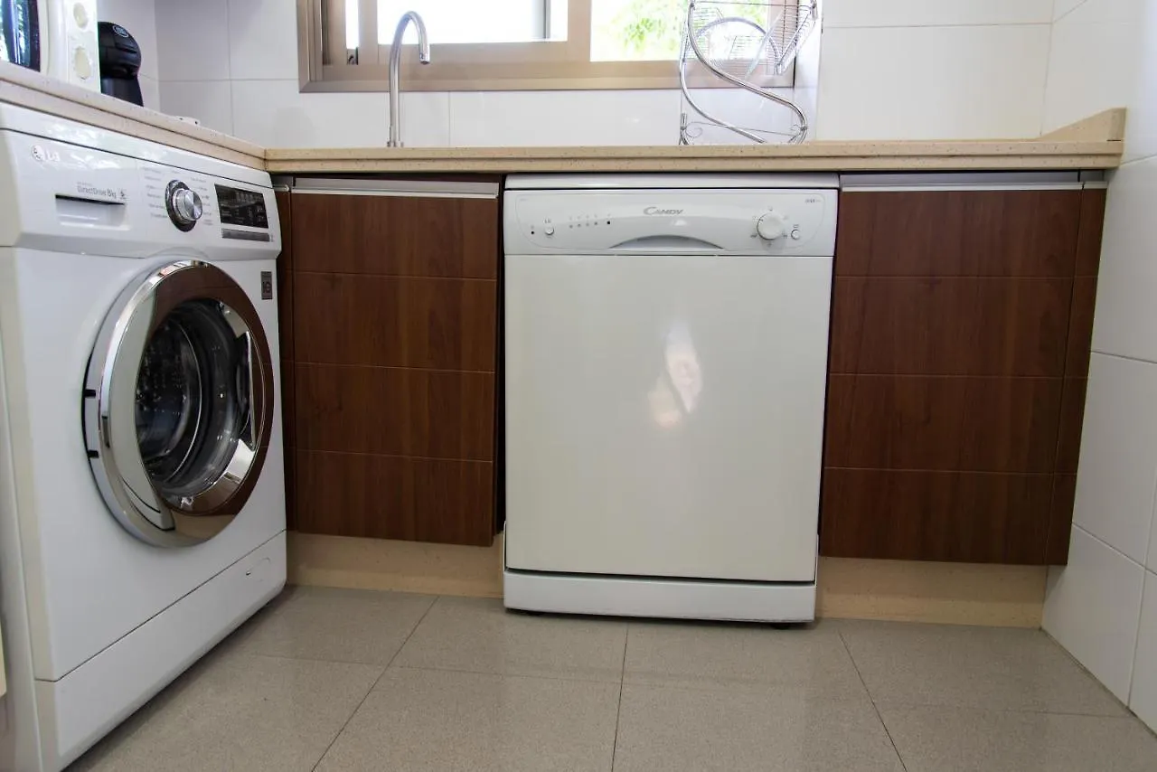 Holidays2Malaga Termica Apartment With Salt Water Pool 200M From The Beach 0*, Malaga